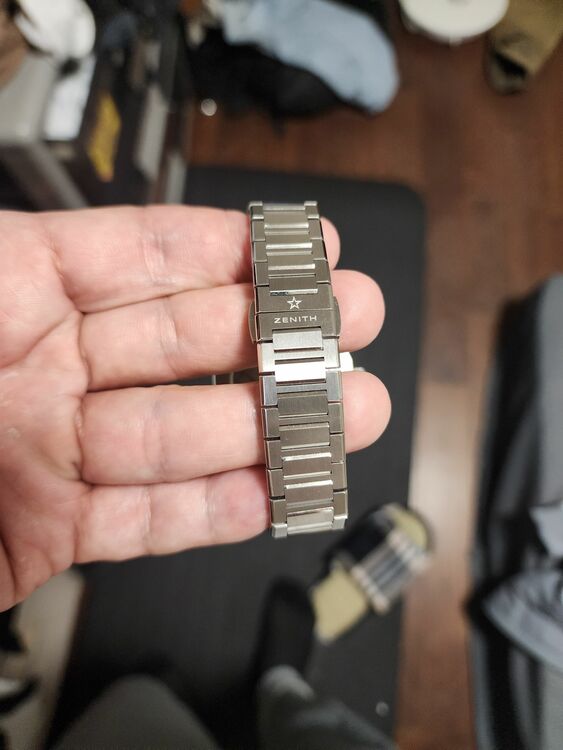 ゼニス その他 （高級時計）の商品画像 - 査定依頼日：2025年11月7日 - 最高査定価格：1,050,000円