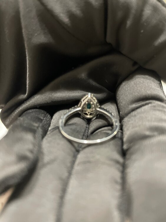 パライバトルマリンリング（金・貴金属）の商品画像 - 査定依頼日：2025年5月19日 - 最高査定価格：30,000円