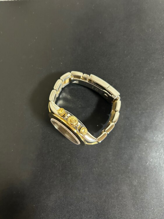 ロレックス デイトナ 116523n（高級時計）の商品画像 - 査定依頼日：2025年5月30日 - 最高査定価格：2,500,000円