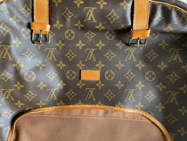 ソミュール（ブランドバッグ）の商品画像 - 査定依頼日：2025年6月1日 - 最高査定価格：33,750円