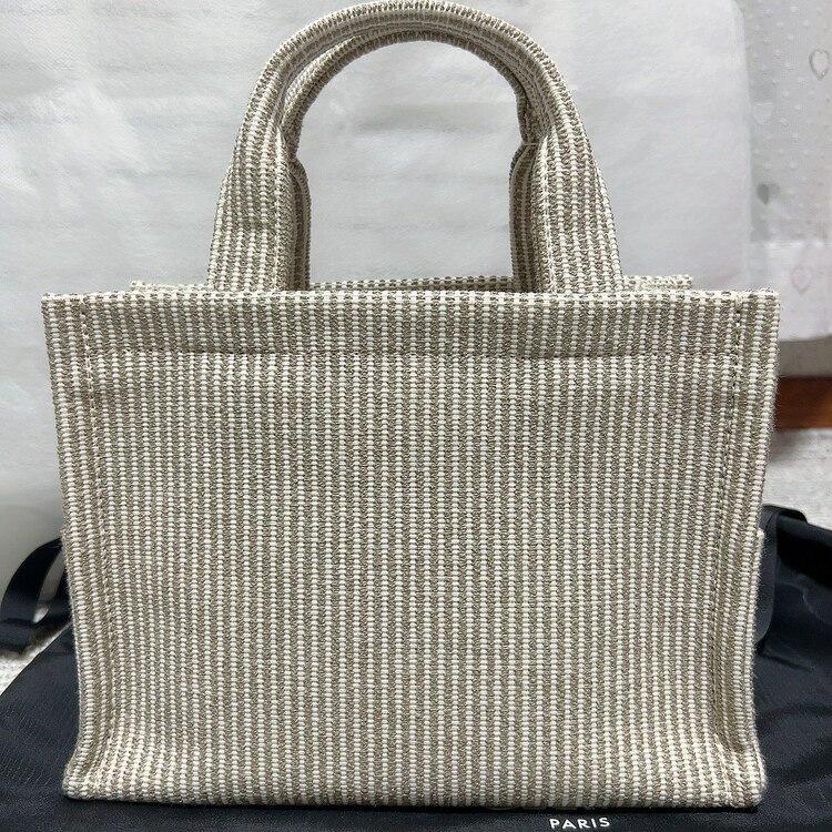 セリーヌ  （ブランドバッグ）の商品画像 - 査定依頼日：2025年5月5日 - 最高査定価格：100,000円