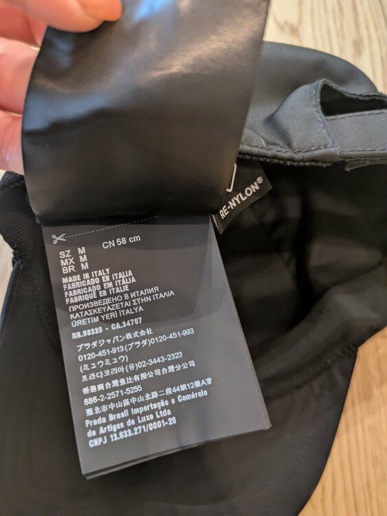 プラダ  （ブランドバッグ）の商品画像 - 査定依頼日：2026年4月7日 - 最高査定価格：40,000円