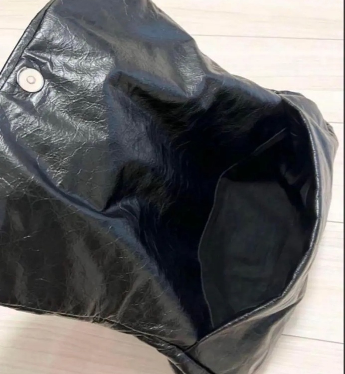 バレンシアガ  （ブランドバッグ）の商品画像 - 査定依頼日：2025年12月21日 - 最高査定価格：150,000円