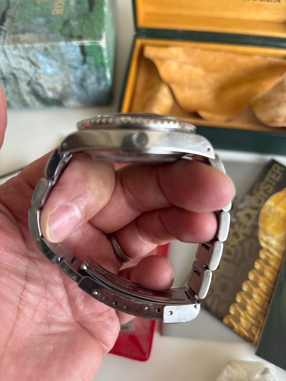 ロレックス シードゥエラー 1660（高級時計）の商品画像 - 査定依頼日：2026年2月9日 - 最高査定価格：1,450,000円