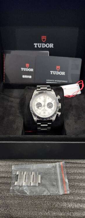 クロノ（高級時計）の商品画像 - 査定依頼日：2025年2月11日 - 最高査定価格：520,000円