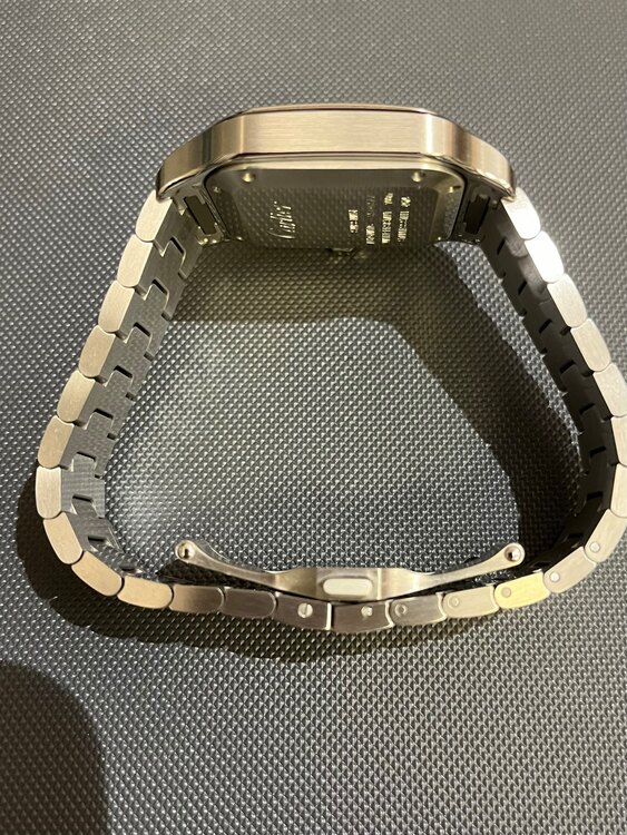 サントスドゥカルティエ（高級時計）の商品画像 - 査定依頼日：2024年12月22日 - 最高査定価格：850,000円