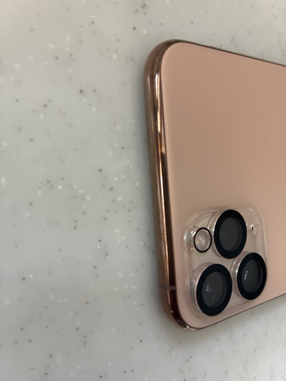 iPhone11 Pro Max 64GB Softbank（スマホ）の商品画像 - 査定依頼日：2026年2月20日 - 最高査定価格：26,000円