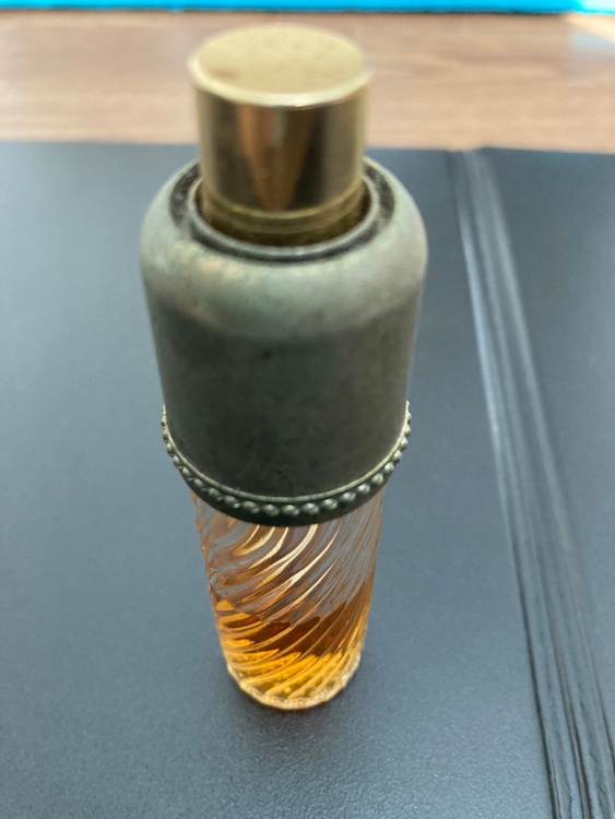 香水瓶　レトロ（コスメ・美容・健康器具）の商品画像 - 査定依頼日：2026年1月14日 - 最高査定価格：1,000円