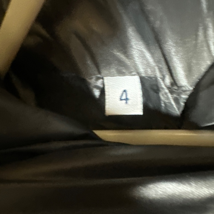 CESAR ダウンジャケット size4（古着・ファッション）の商品画像 - 査定依頼日：2025年12月11日 - 最高査定価格：42,000円