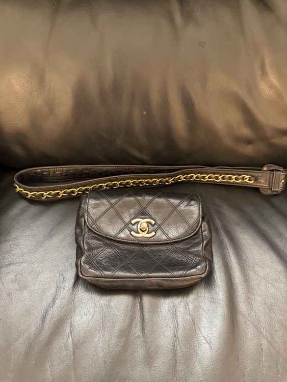 ウエストポーチ（ブランドバッグ）の商品画像 - 査定依頼日：2026年3月19日 - 最高査定価格：66,000円