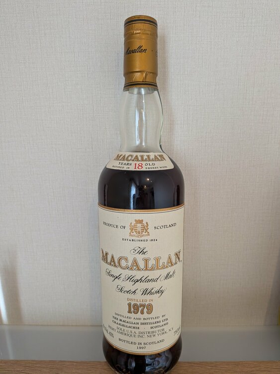 ウイスキー マッカラン（お酒）の商品画像 - 査定依頼日：2026年8月31日 - 最高査定価格：300,000円