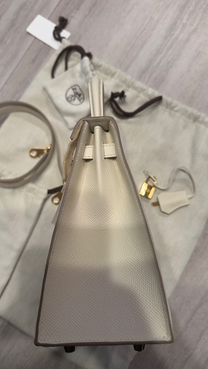 エルメス ケリー （ブランドバッグ）の商品画像 - 査定依頼日：2026年3月20日 - 最高査定価格：3,300,000円