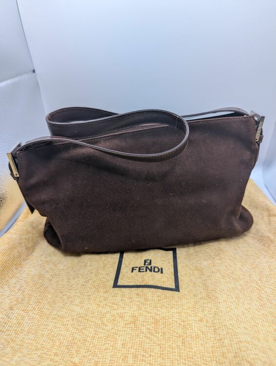 ショルダーバッグ（ブランドバッグ）の商品画像 - 査定依頼日：2025年7月17日 - 最高査定価格：70,000円