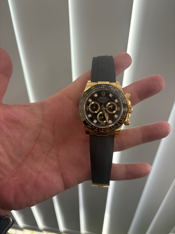 ロレックス デイデイト （高級時計）の商品画像 - 査定依頼日：2025年7月29日 - 最高査定価格：6,500,000円