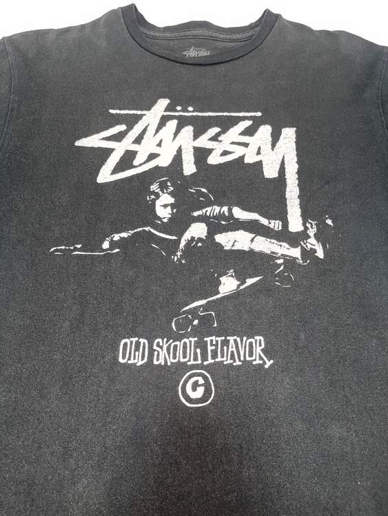 STUSSY OLD SKOOL FLAVOR Tシャツ（古着・ファッション）の商品画像 - 査定依頼日：2026年9月12日 - 最高査定価格：1,500円