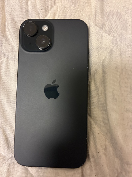 iPhone 15 128GB docomo（スマホ）の商品画像 - 査定依頼日：2025年9月21日 - 最高査定価格：59,000円