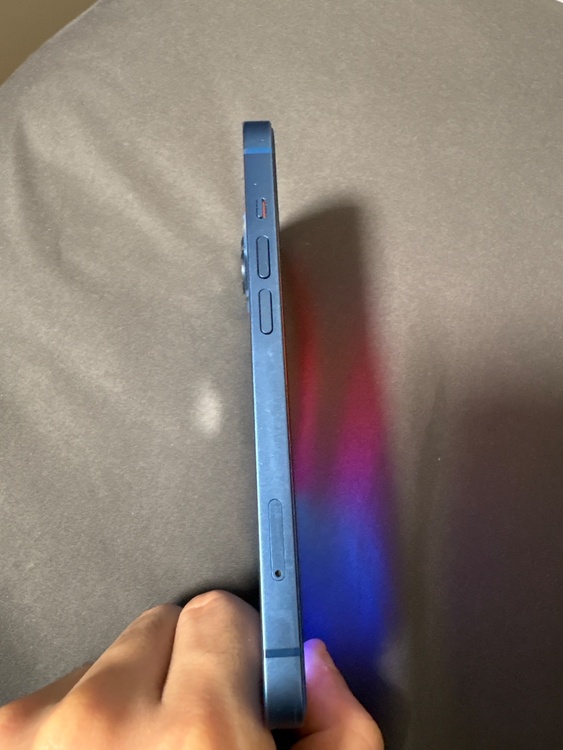 iPhone 13 128GB SIMフリー（スマホ）の商品画像 - 査定依頼日：2026年3月4日 - 最高査定価格：28,000円