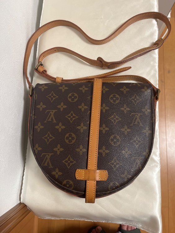 形が気に入って購入したので商品名分かりません（ブランドバッグ）の商品画像 - 査定依頼日：2026年8月14日 - 最高査定価格：55,000円