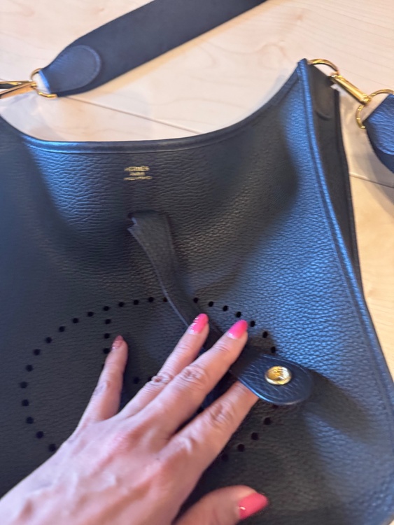 エルメス エブリン （ブランドバッグ）の商品画像 - 査定依頼日：2026年4月21日 - 最高査定価格：100,000円