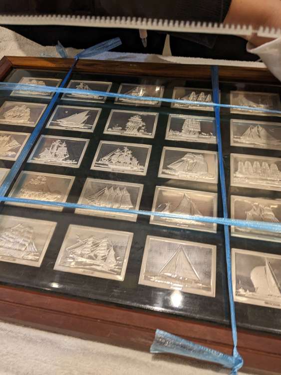 100グラシルバープレート　50枚（金・貴金属）の商品画像 - 査定依頼日：2023年9月1日 - 最高査定価格：400,000円