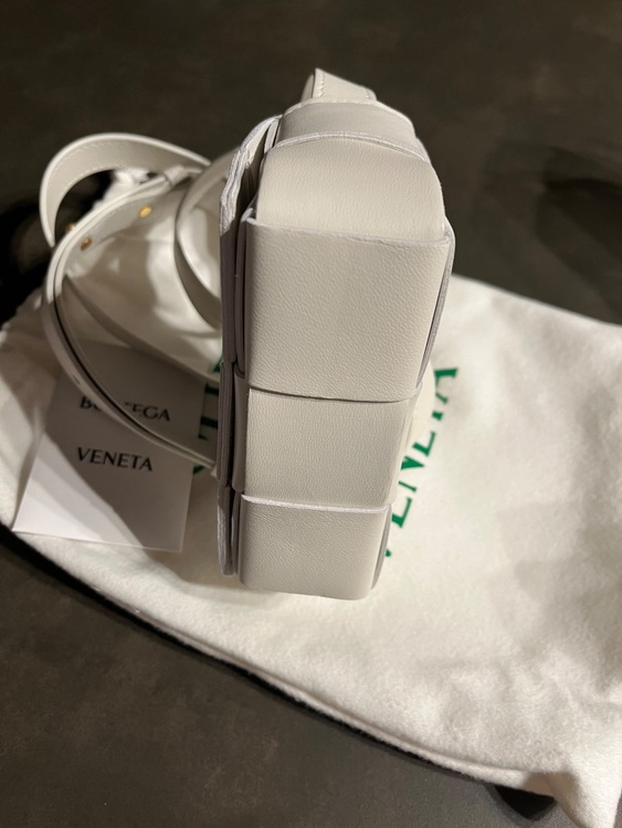 キャンディカセット（ブランドバッグ）の商品画像 - 査定依頼日：2025年9月12日 - 最高査定価格：80,000円