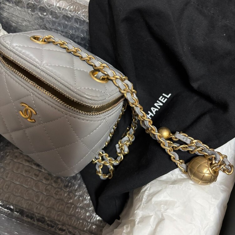 バニティ（ブランドバッグ）の商品画像 - 査定依頼日：2025年2月23日 - 最高査定価格：233,000円