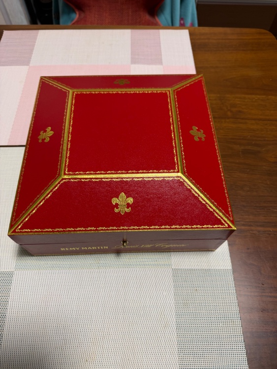 ブランデー レミーマルタン （お酒）の商品画像 - 査定依頼日：2025年12月24日 - 最高査定価格：126,000円