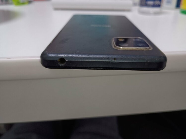 AQUOS sense4（スマホ）の商品画像 - 査定依頼日：2026年8月20日 - 最高査定価格：3,000円