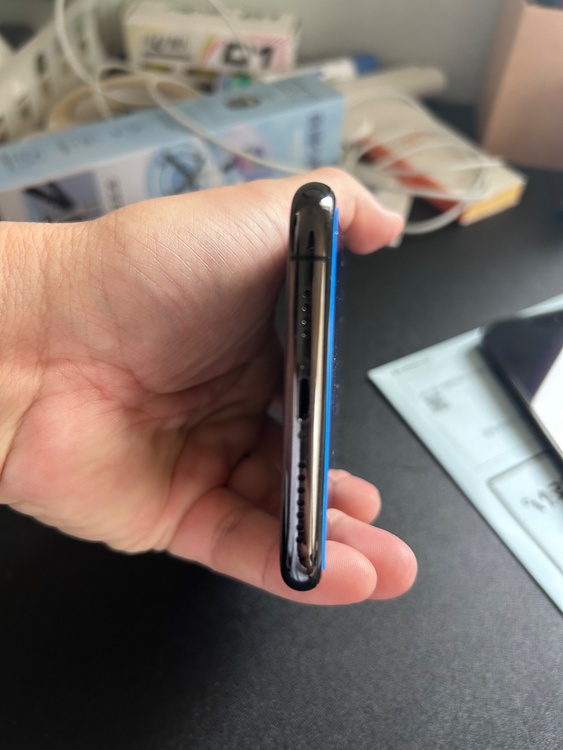 iPhone（スマホ）の商品画像 - 査定依頼日：2026年7月31日 - 最高査定価格：25,500円