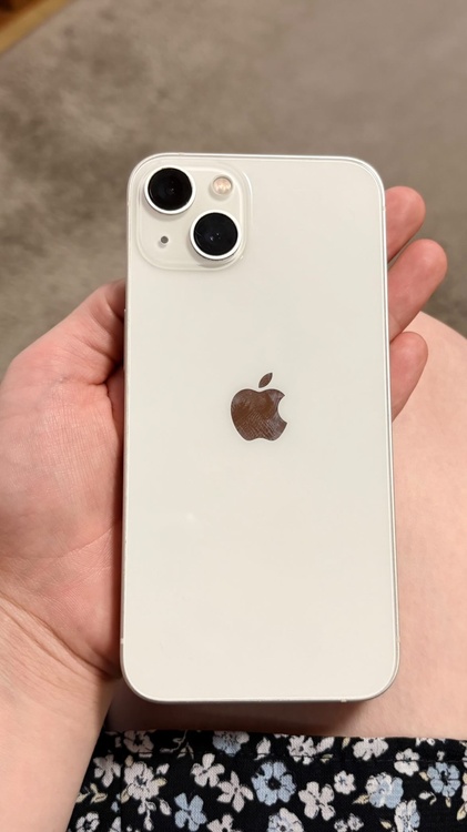 iPhone iPhone 13 128GB SIMフリー（スマホ）の商品画像 - 査定依頼日：2026年6月24日 - 最高査定価格：20,000円