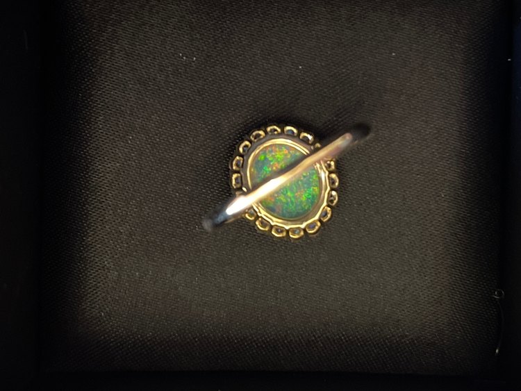 オパールリング（宝石）の商品画像 - 査定依頼日：2023年4月18日 - 最高査定価格：33,000円