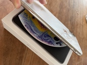 iPhonexs256GB シルバー（スマホ）の商品画像 - 査定依頼日：2021年8月30日 - 最高査定価格：21,000円