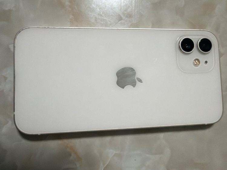 iPhone iPhone 12 64GB Softbank（スマホ）の商品画像 - 査定依頼日：2026年7月14日 - 最高査定価格：25,000円