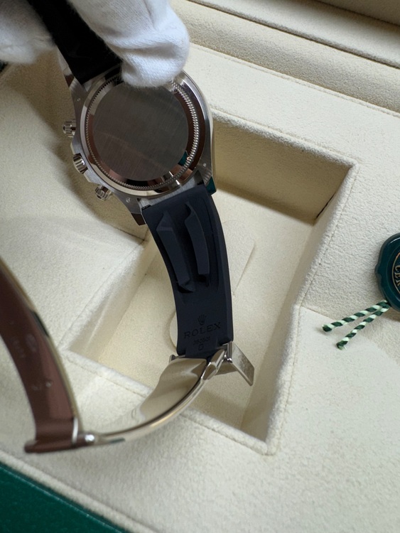 126519LN（高級時計）の商品画像 - 査定依頼日：2025年6月24日 - 最高査定価格：5,850,000円