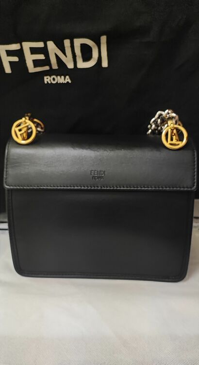 フェンディ  （ブランドバッグ）の商品画像 - 査定依頼日：2025年9月4日 - 最高査定価格：130,000円