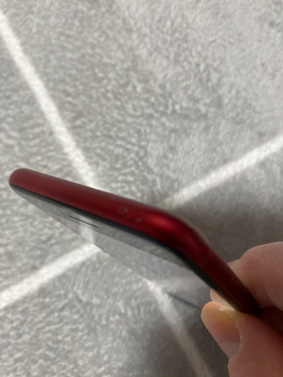 iPhone SE (第 3 世代) 64GB SIMフリー（スマホ）の商品画像 - 査定依頼日：2026年1月17日 - 最高査定価格：35,000円