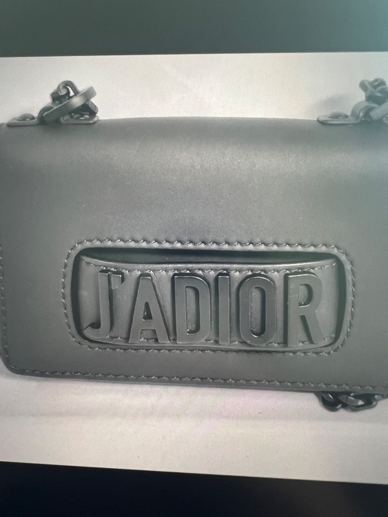 ショルダーバッグ（ブランドバッグ）の商品画像 - 査定依頼日：2025年7月31日 - 最高査定価格：110,000円