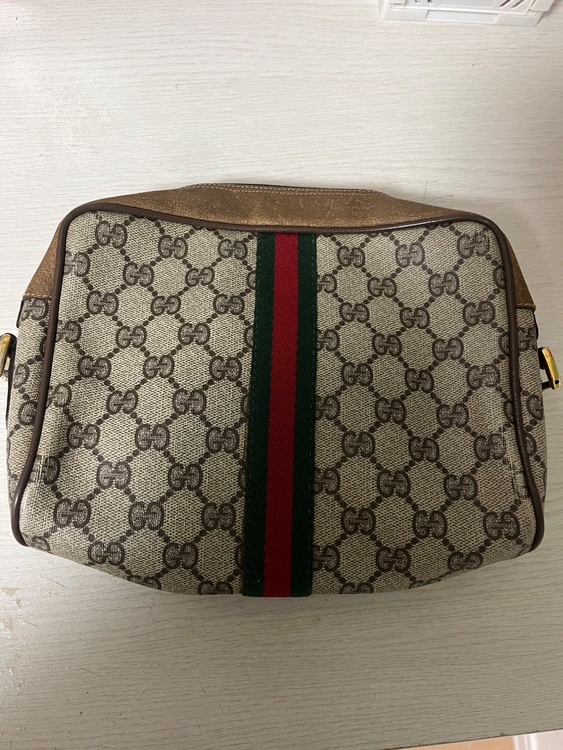 GUCCI シェリーライン　ショルダーバッグ　インターロッキング（ブランドバッグ）の商品画像 - 査定依頼日：2026年6月10日 - 最高査定価格：10,000円