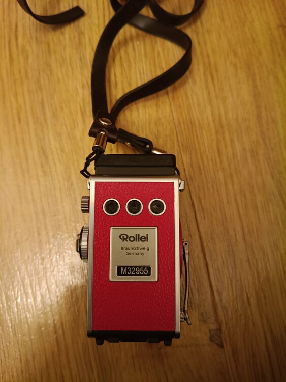 Rollei（カメラ）の商品画像 - 査定依頼日：2026年5月30日 - 最高査定価格：10,100円