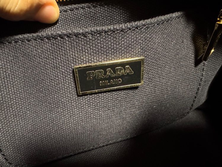 プラダ  （ブランドバッグ）の商品画像 - 査定依頼日：2026年2月9日 - 最高査定価格：30,000円