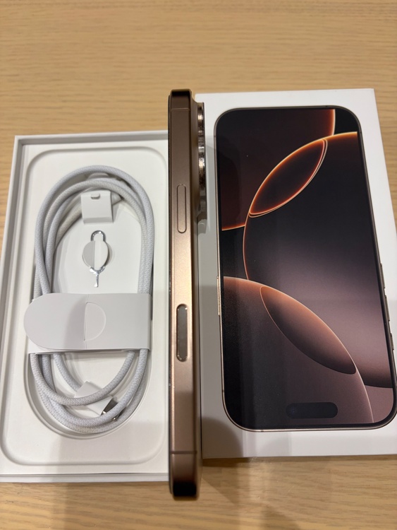 iPhone iPhone 16 Pro 256GB SIMフリー（スマホ）の商品画像 - 査定依頼日：2026年8月30日 - 最高査定価格：116,000円