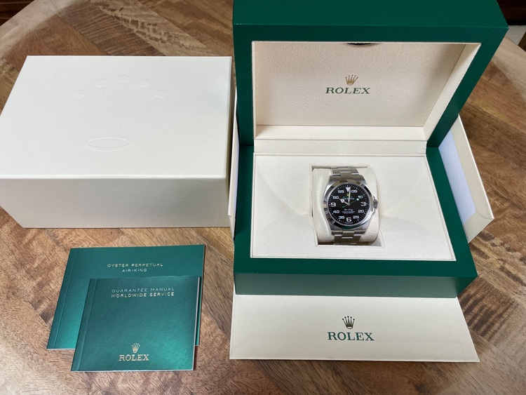 ロレックス エアキング 126900（高級時計）の商品画像 - 査定依頼日：2025年6月8日 - 最高査定価格：1,150,000円