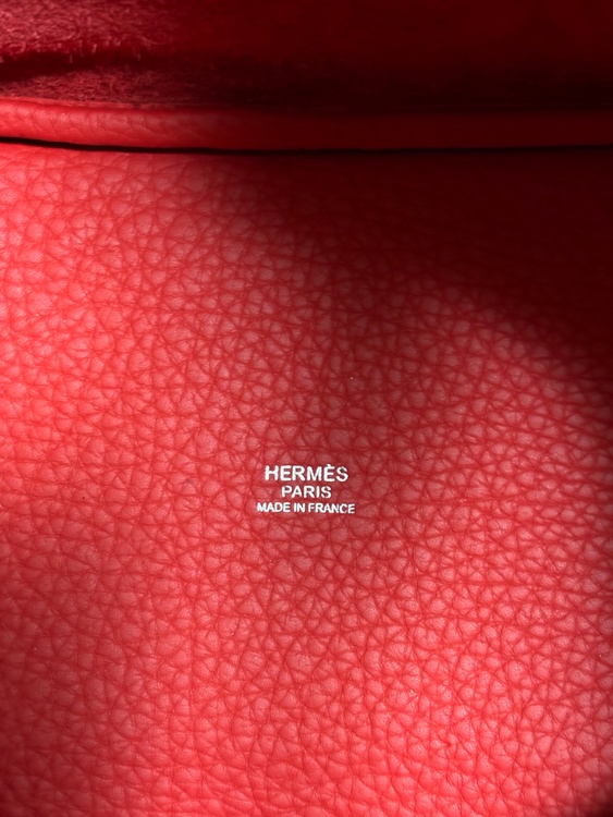 エルメス ピコタンロックＰＭ トリヨンクレマンス ルージュトマト A刻印（ブランドバッグ）の商品画像 - 査定依頼日：2025年12月7日 - 最高査定価格：250,000円