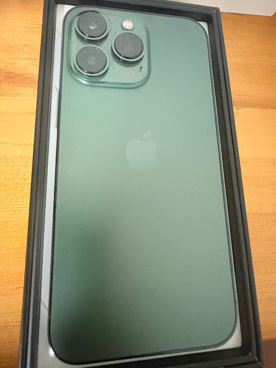 iPhone 13 Pro 1TB docomo（スマホ）の商品画像 - 査定依頼日：2026年4月14日 - 最高査定価格：47,000円