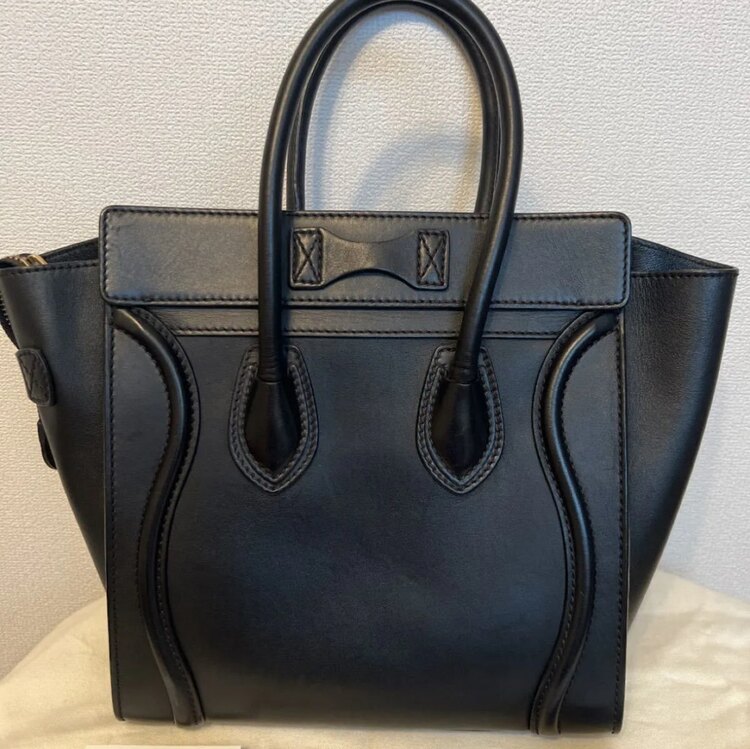 セリーヌ ラゲージ マイクロショッパー（ブランドバッグ）の商品画像 - 査定依頼日：2025年4月18日 - 最高査定価格：80,000円