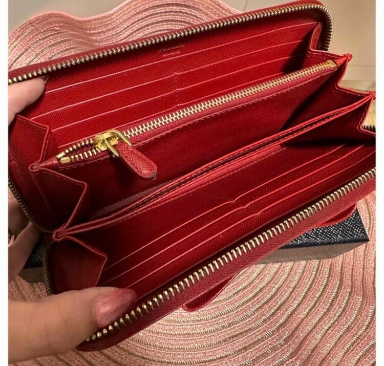 不明（ブランド財布・小物）の商品画像 - 査定依頼日：2025年4月11日 - 最高査定価格：2,000円