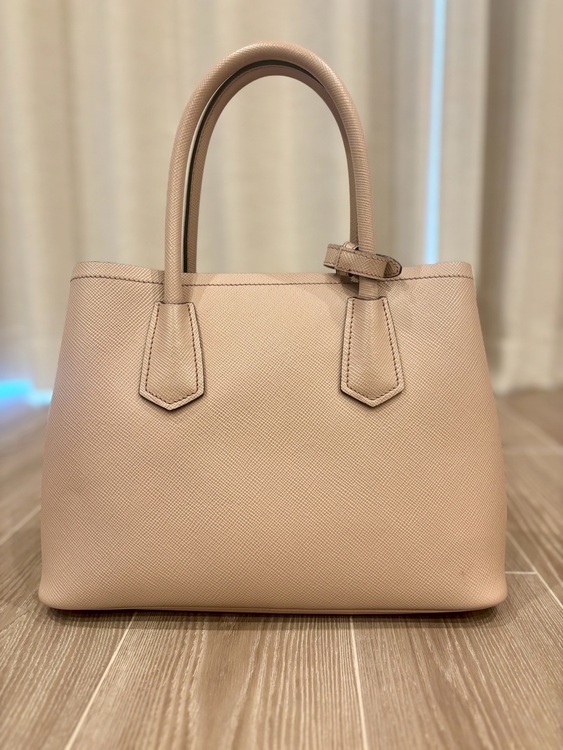 プラダ  （ブランドバッグ）の商品画像 - 査定依頼日：2025年8月18日 - 最高査定価格：155,000円