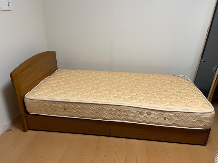 IDC大塚家具ベッド2台（家具・寝具）の商品画像 - 査定依頼日：2025年11月18日 - 最高査定価格：4,000円