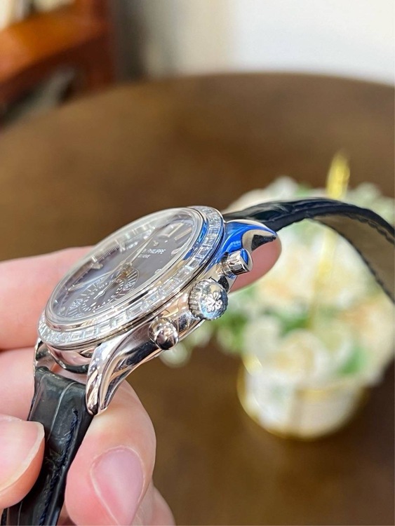 5961P-001（高級時計）の商品画像 - 査定依頼日：2024年10月15日 - 最高査定価格：99,999,999円