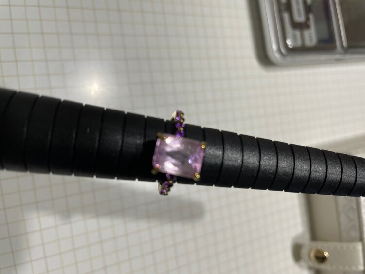 K10クンツァイトとアメシストのリング（金・貴金属）の商品画像 - 査定依頼日：2025年5月19日 - 最高査定価格：12,000円